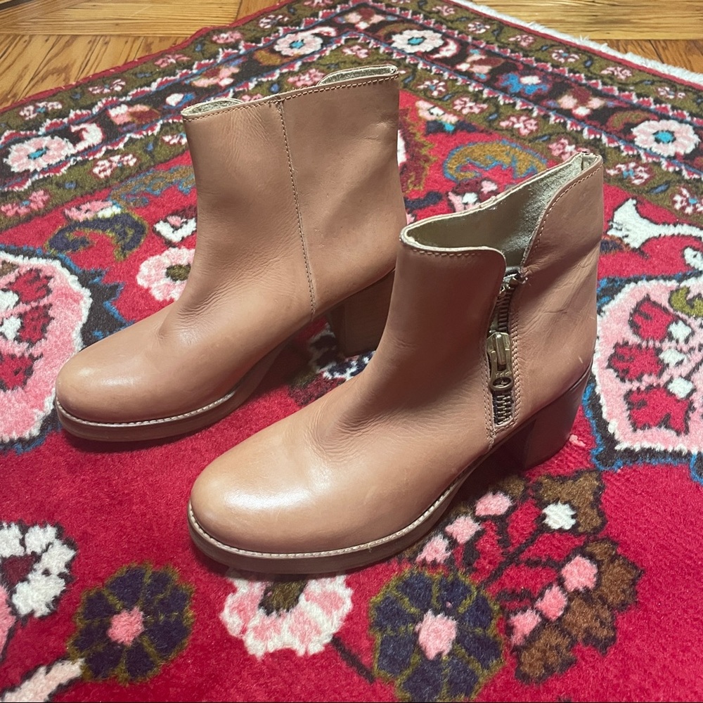 Anthropologie MTNG Originals Becca Brown Leather Ankle Boots Like New👢 - Picture 3 of 9